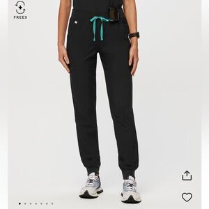 Figs Black FREEx High Waisted Zamora Jogger Scrub Pants